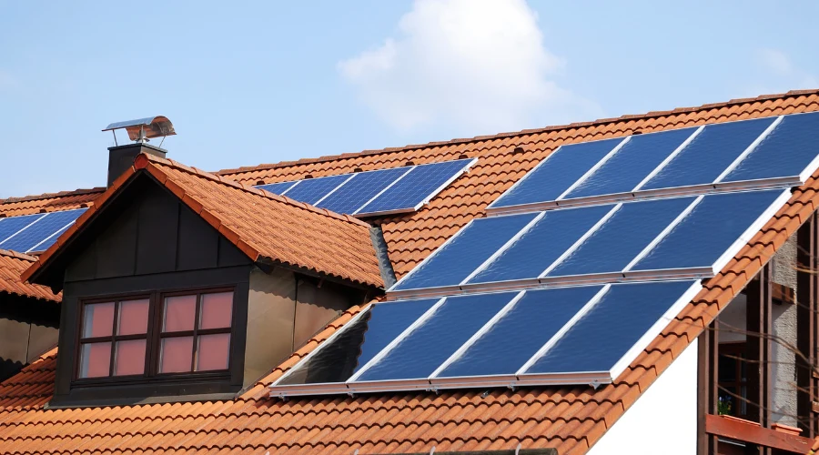 O Que É e Como Funciona o Sistema Solar Residencial